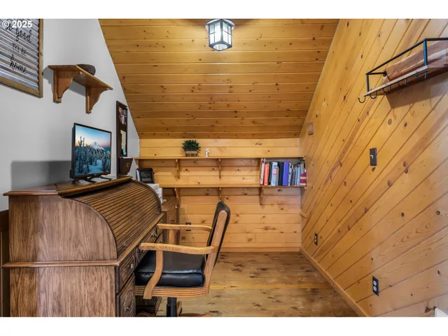 $540,000 | 60625 Three Point Road, Canyon City, OR 97820