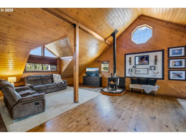 $520,000 | 60625 Three Point Road, Canyon City, OR 97820