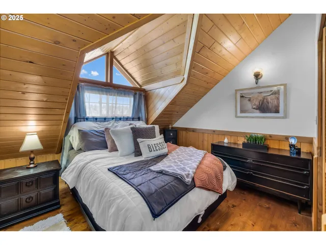 $540,000 | 60625 Three Point Road, Canyon City, OR 97820