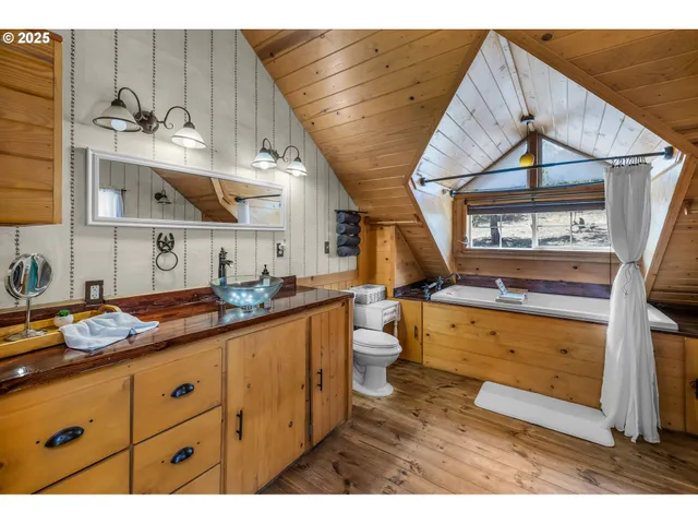 $540,000 | 60625 Three Point Road, Canyon City, OR 97820