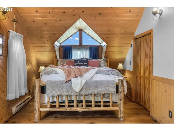 $520,000 | 60625 Three Point Road, Canyon City, OR 97820