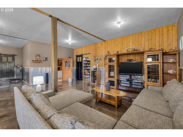 $540,000 | 60625 Three Point Road, Canyon City, OR 97820