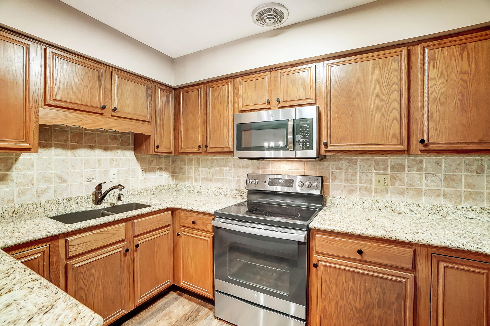 868 Trent Close Springfield, OH 45503 - Photo 11 of 29 Gallery Image 11