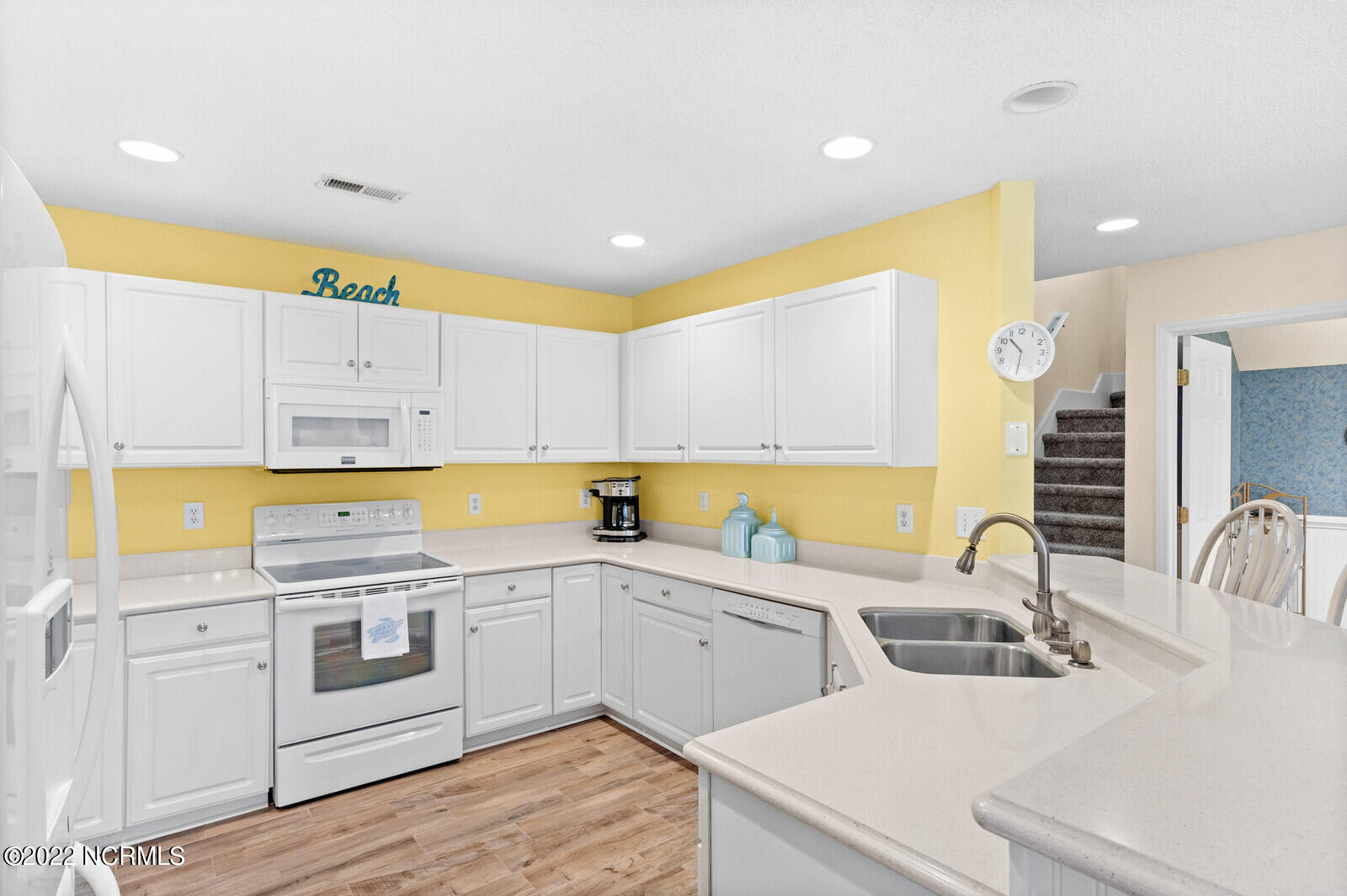 833 Sloop Pointe Lane Kure Beach, NC 28449 - Photo 8 of 40 14_833SloopPoint14_mls