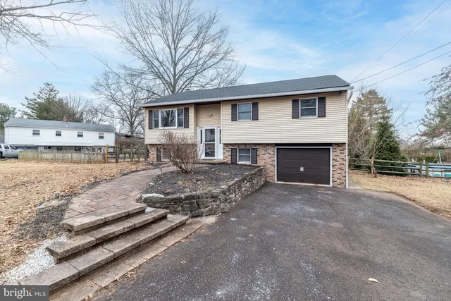 $365,000 | 1282 Pine Street, Pottstown, PA 19464