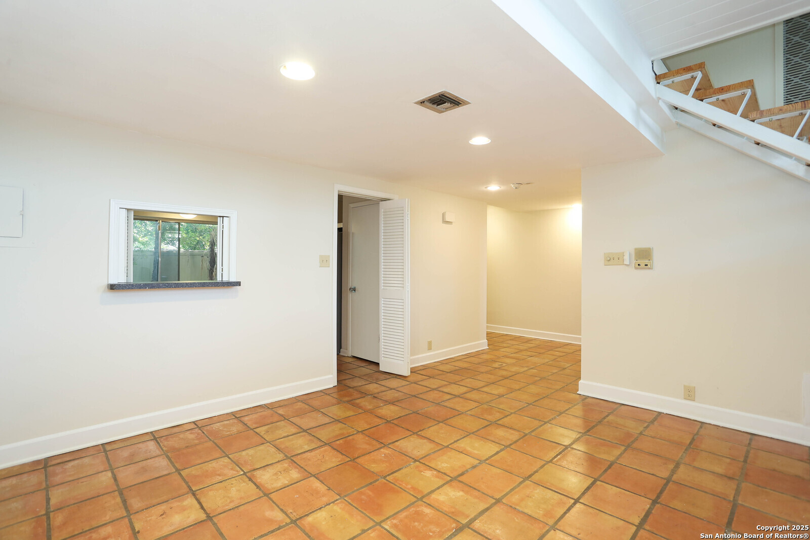 3102 Eisenhauer Road, Unit B16 San Antonio, TX 78209 - Photo 6 of 31 a view of an empty room