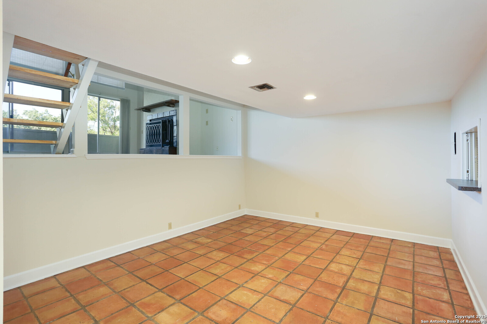 3102 Eisenhauer Road, Unit B16 San Antonio, TX 78209 - Photo 7 of 31 a view of an empty room