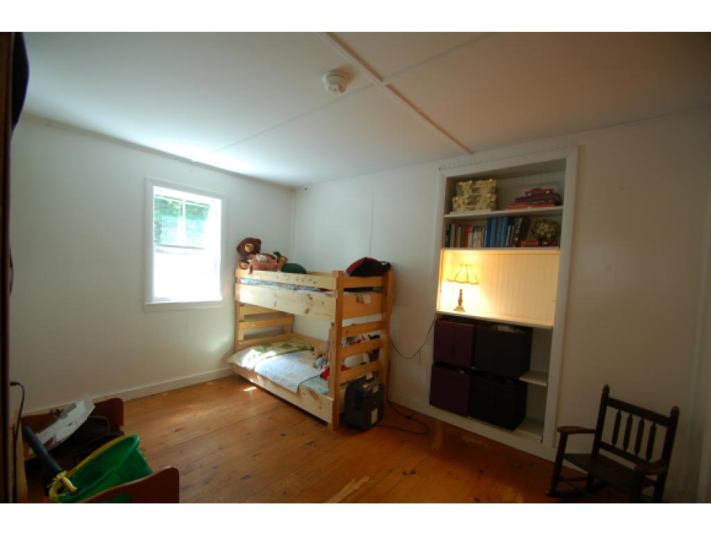 140 Moose Mountain Road Brookfield, NH 03872 - Photo 10 of 24