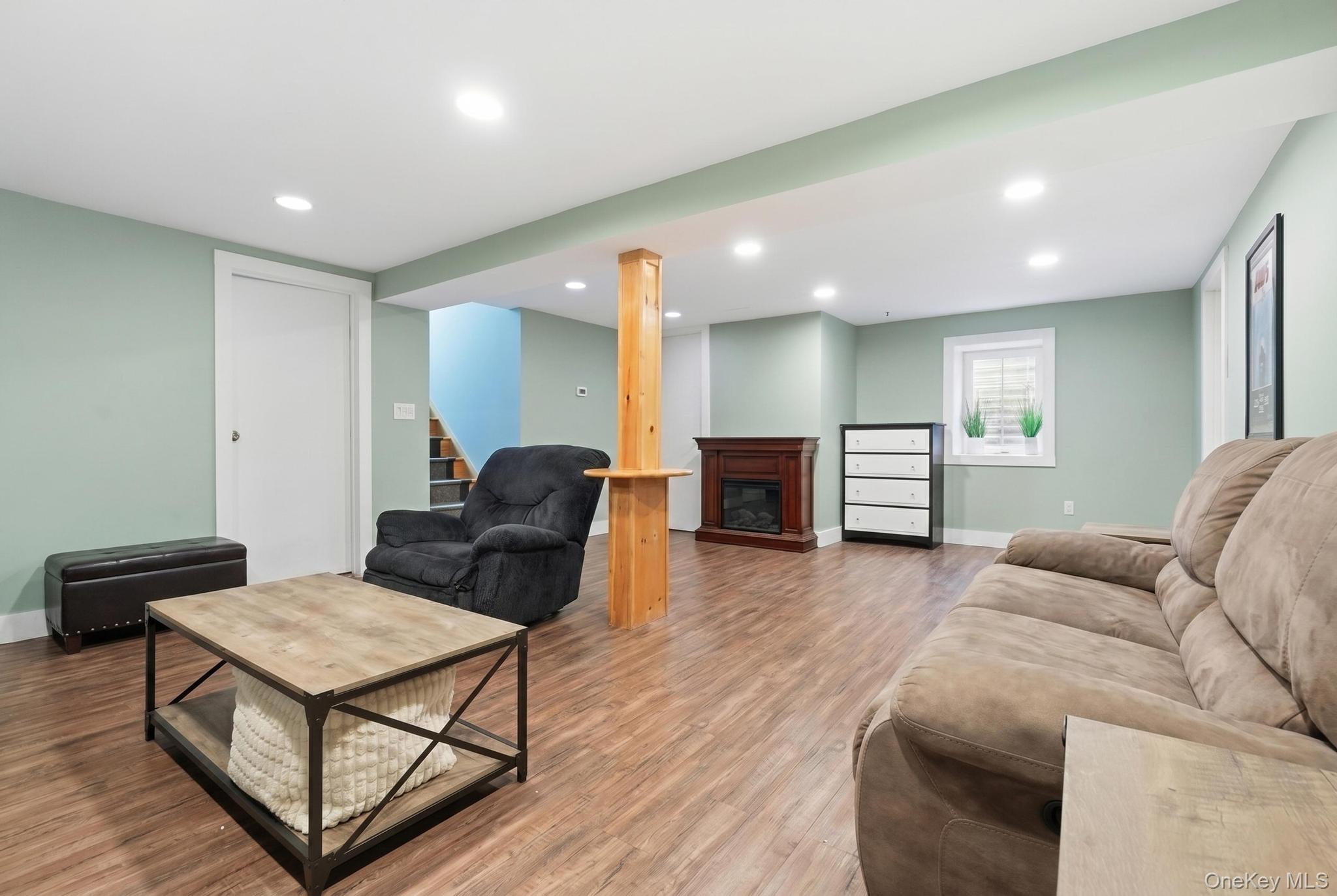 841 Willow Road Franklin Square, NY 11010 - Photo 26 of 27