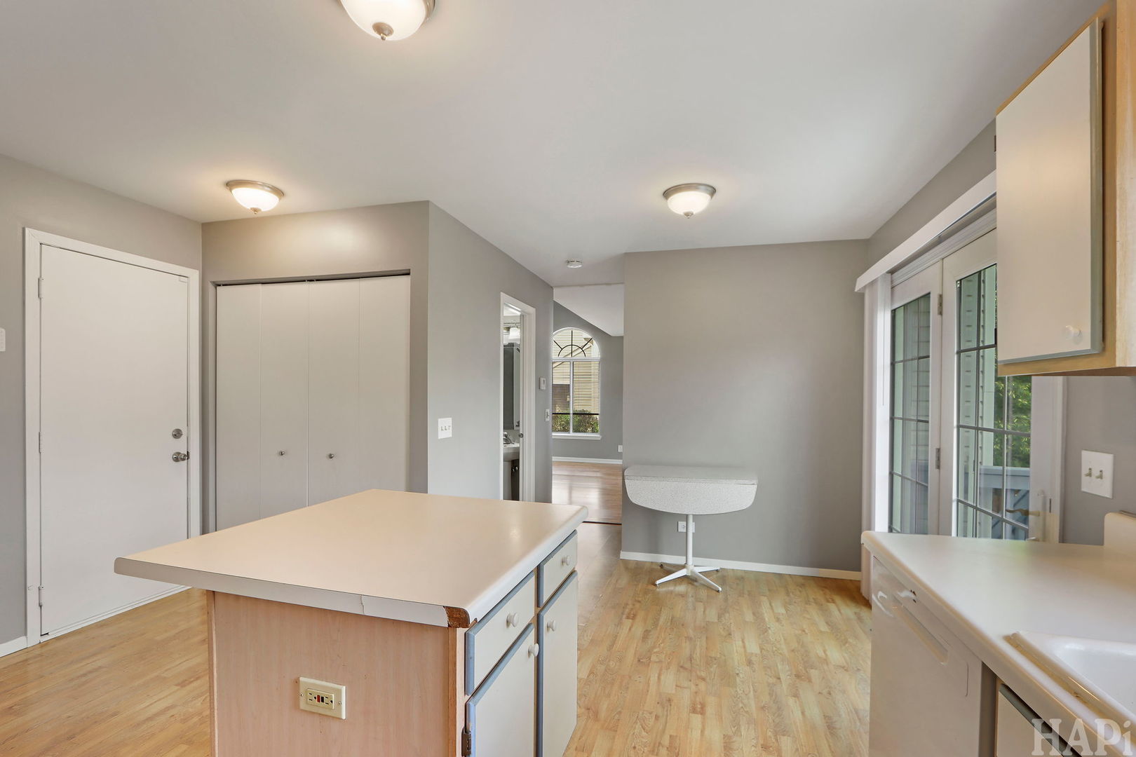 62 East Rustic Lane Round Lake Beach, IL 60073 - Photo 7 of 24