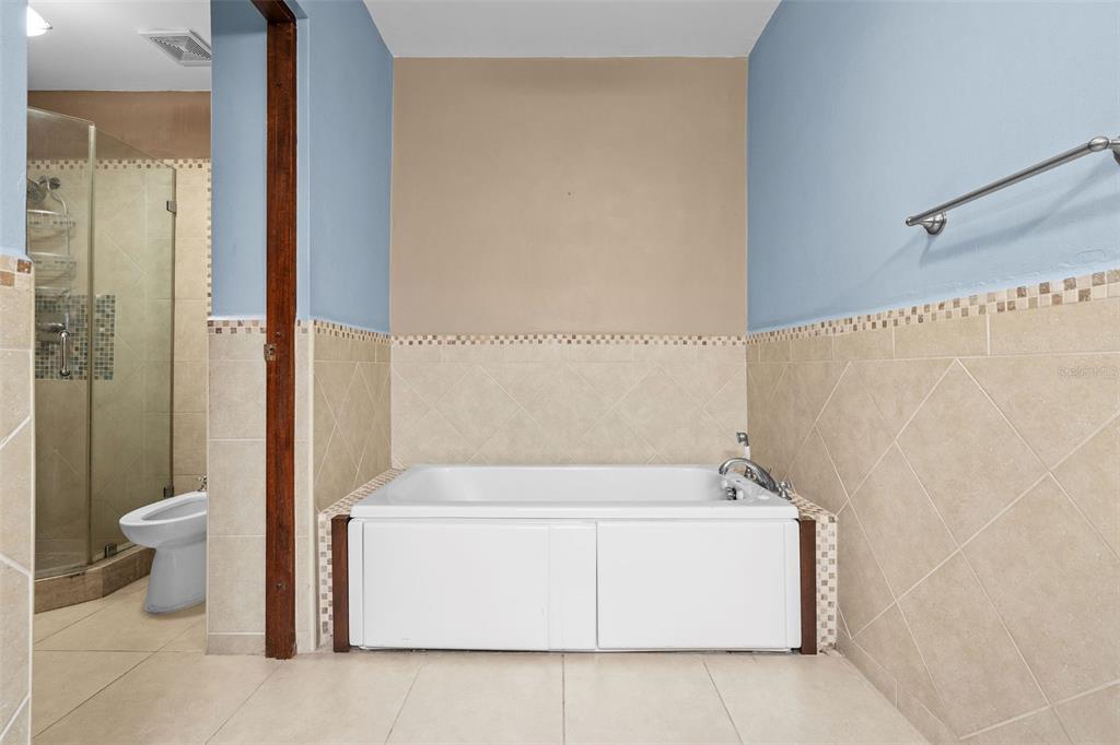* Academy Drive Drive, Unit 25 Humacao, PR 00791 - Photo 29 of 37 a utility room with dryer and washer