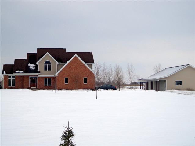 8155 Beck Road Ottawa Lake, MI 49267 - Photo 2 of 21 20431630-1.JPG