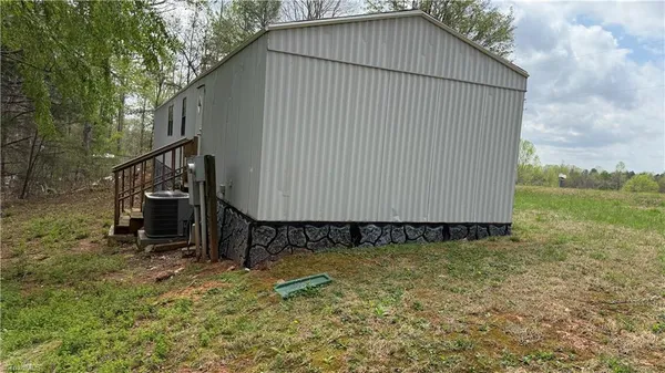 $85,000 | 303 State Road 883, Cana, VA 24317