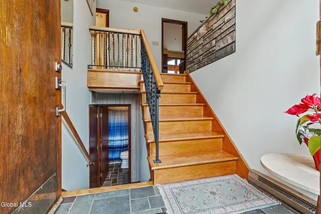 $649,999 | 273 Mannix Road, East Greenbush, NY 12061