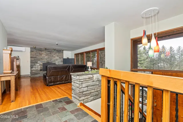 $649,999 | 273 Mannix Road, East Greenbush, NY 12061