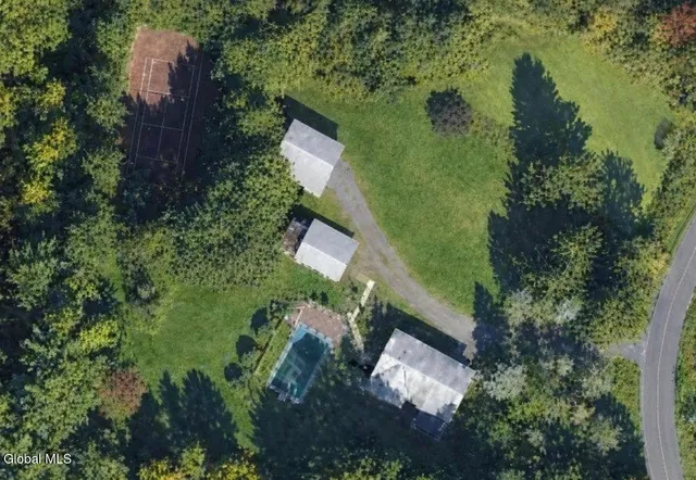 $649,999 | 273 Mannix Road, East Greenbush, NY 12061