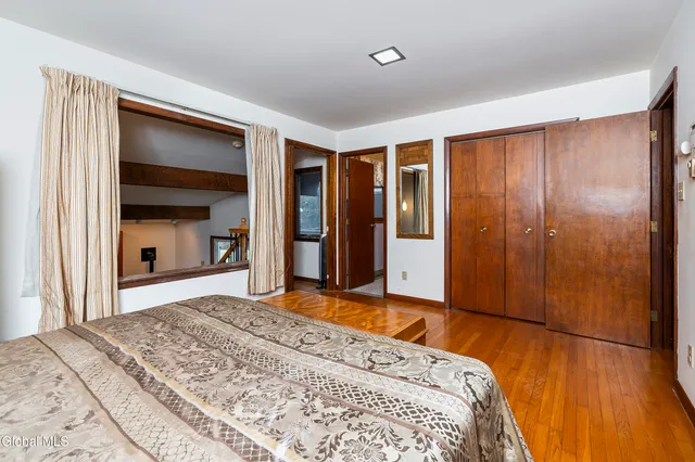 $649,999 | 273 Mannix Road, East Greenbush, NY 12061