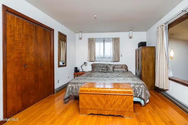 $649,999 | 273 Mannix Road, East Greenbush, NY 12061