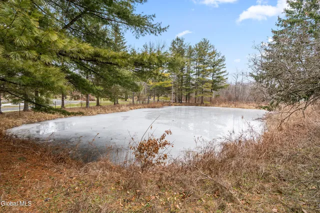 $649,999 | 273 Mannix Road, East Greenbush, NY 12061