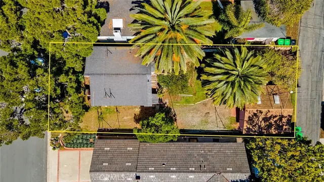 front view of multiple houses