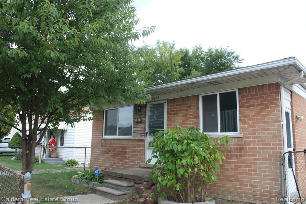8064 Timken Avenue Warren, MI 48089 - Photo 2 of 40
