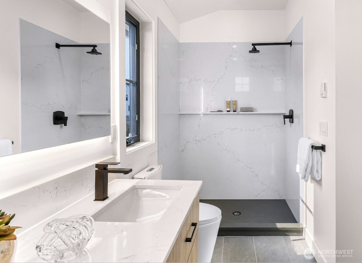 231 Skipping Stone Loop Lynden, WA 98264 - Photo 25 of 33