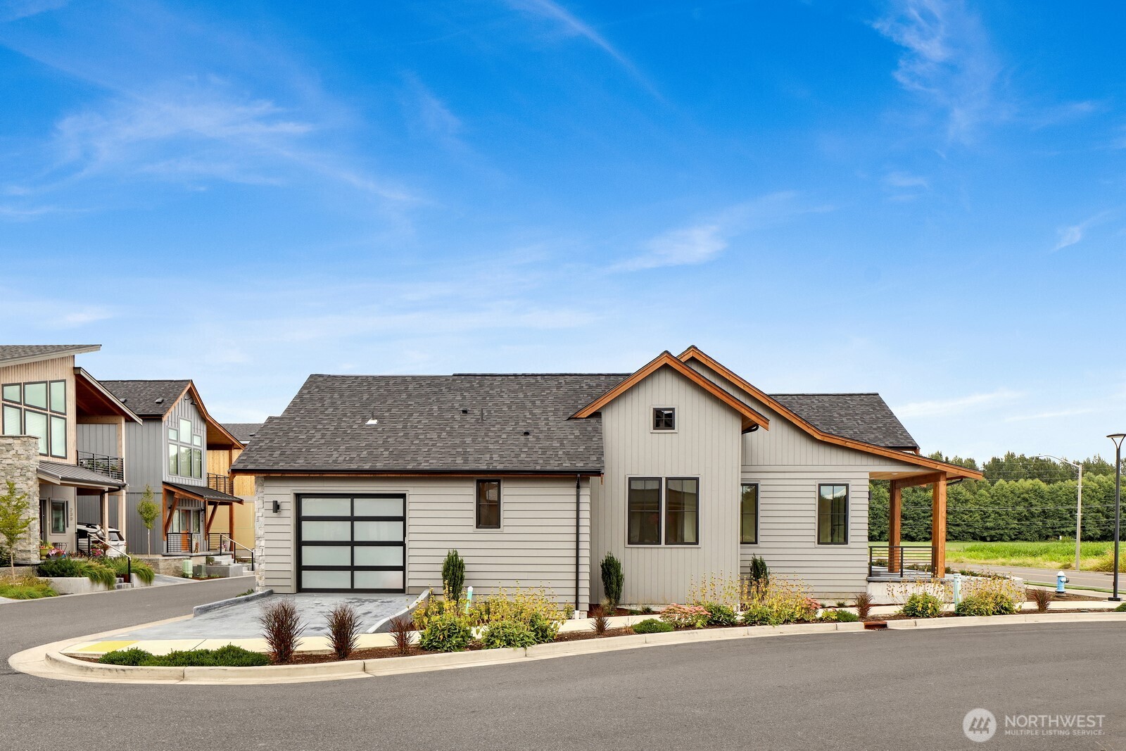 231 Skipping Stone Loop Lynden, WA 98264 - Photo 3 of 33