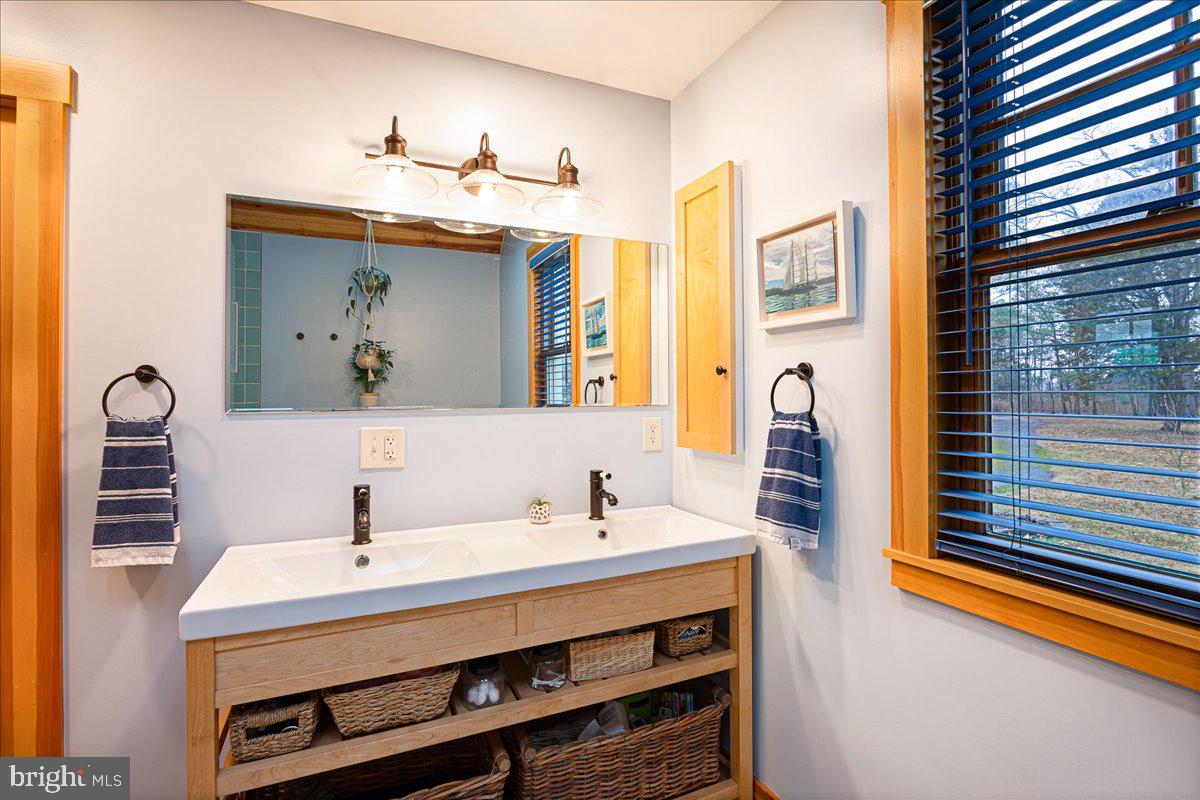 4491 Bachelors Point Road Oxford, MD 21654 - Photo 13 of 64