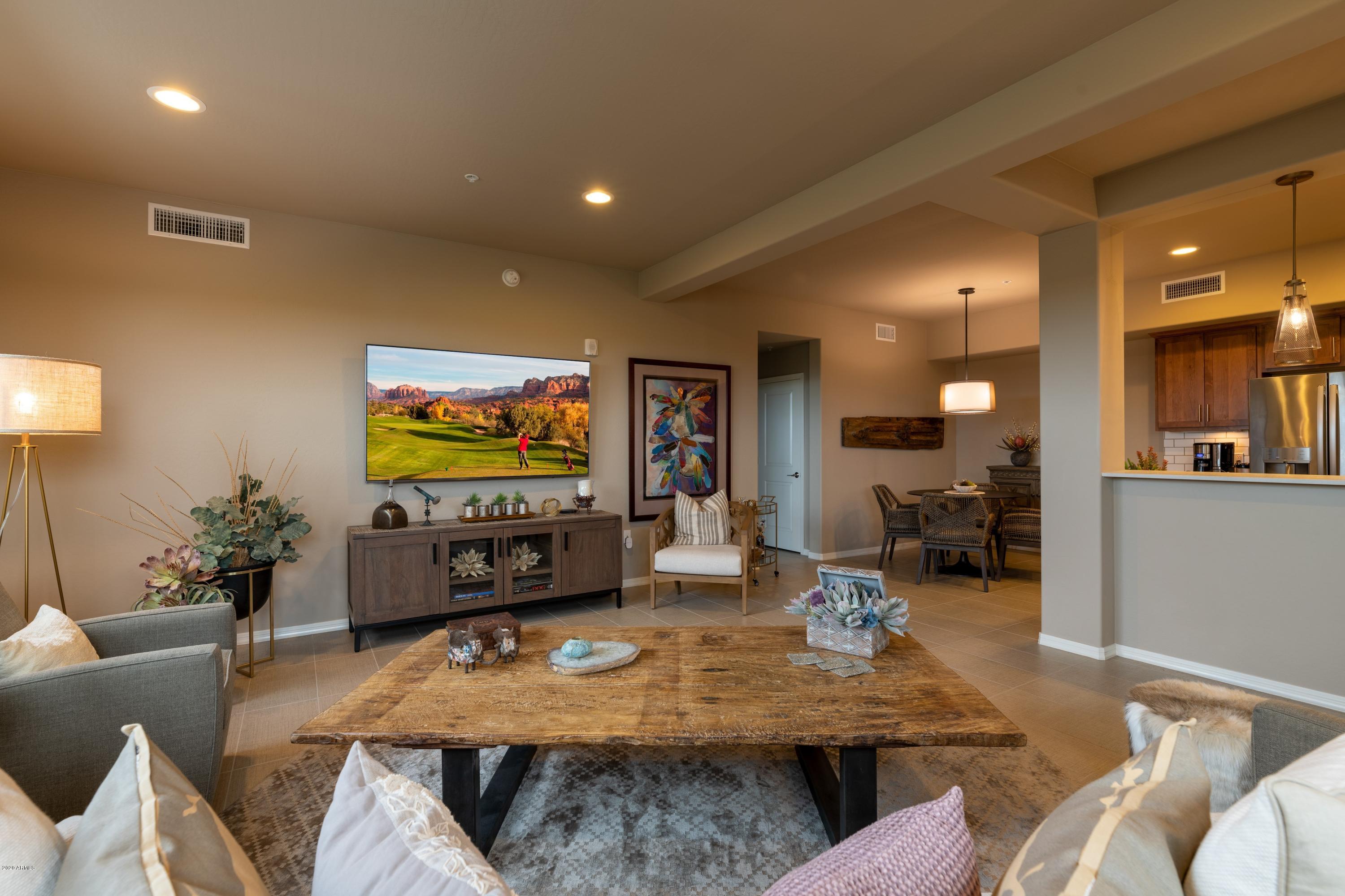 17850 North 68th Street, Unit 1154 Phoenix, AZ 85054 - Photo 3 of 21 003_Spacious living