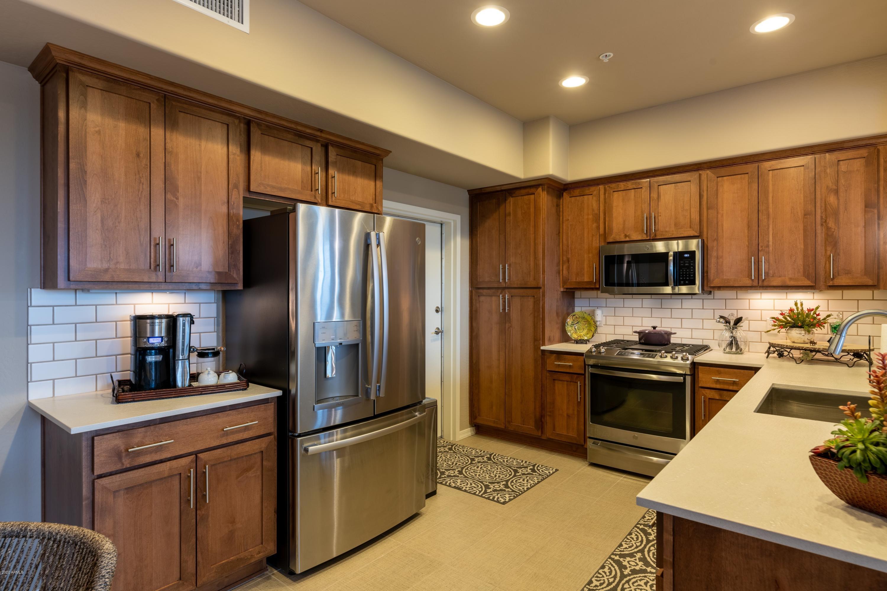 17850 North 68th Street, Unit 1154 Phoenix, AZ 85054 - Photo 6 of 21 006_Kitchen