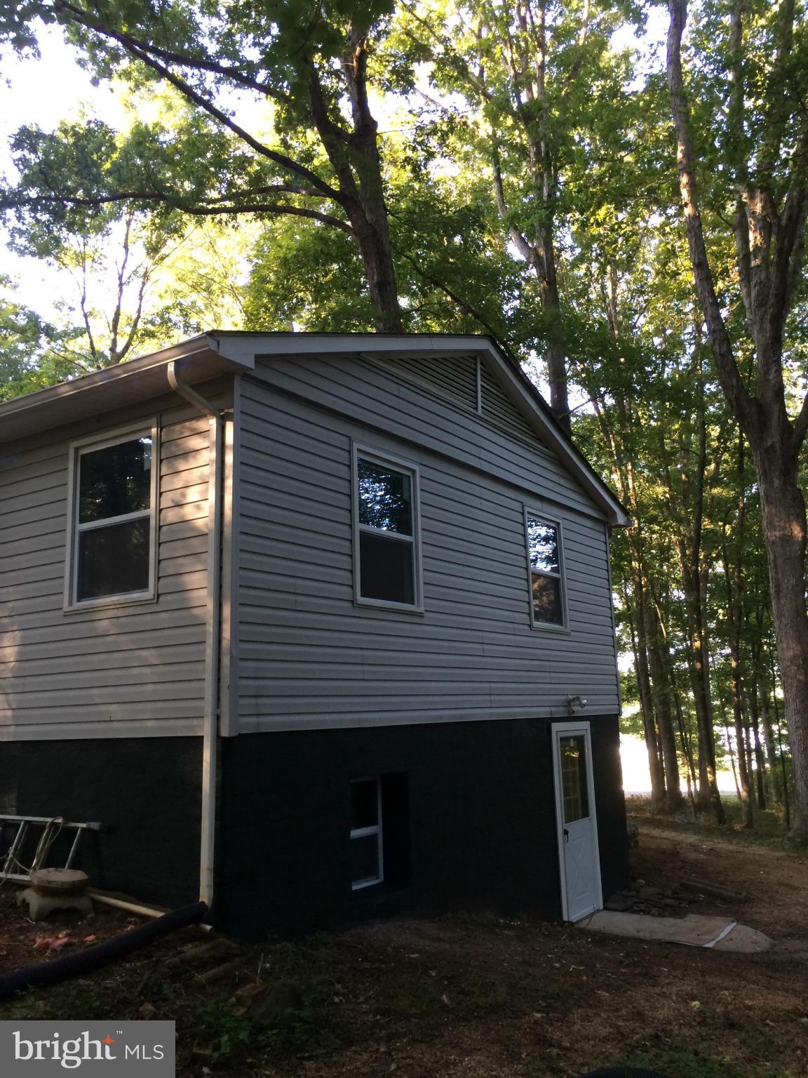 9325 Lees Ridge Road Warrenton, VA 20186 - Photo 17 of 19 side view