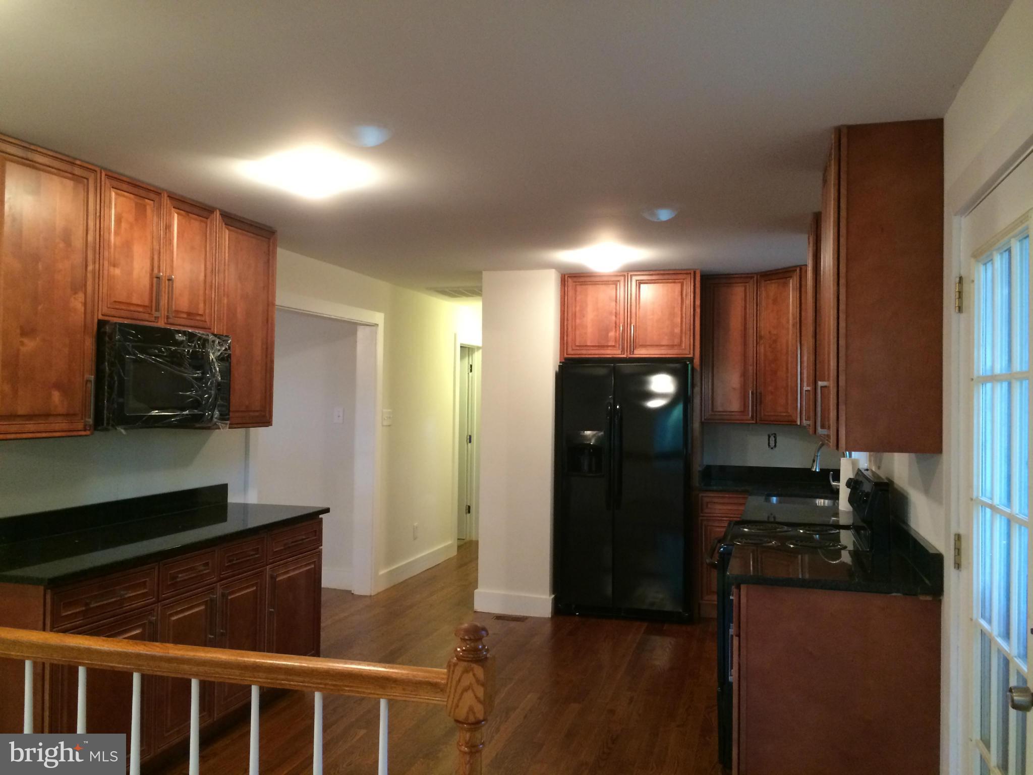 9325 Lees Ridge Road Warrenton, VA 20186 - Photo 6 of 19 Kitchen