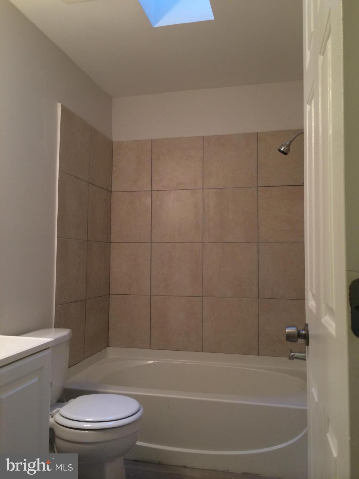 9325 Lees Ridge Road Warrenton, VA 20186 - Photo 7 of 19 Bath ML