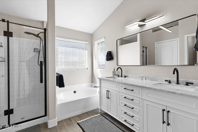 $535,999 | 110 West Rosemonte Drive, Phoenix, AZ 85027