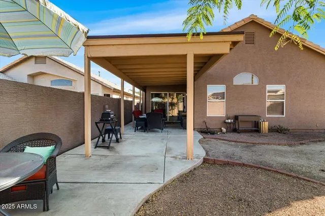 $535,999 | 110 West Rosemonte Drive, Phoenix, AZ 85027