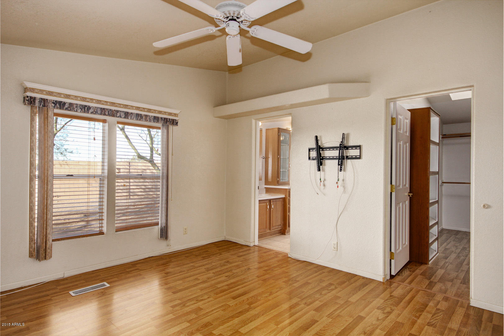 10408 West Hatfield Road Peoria, AZ 85383 - Photo 17 of 28 Master Bedroom