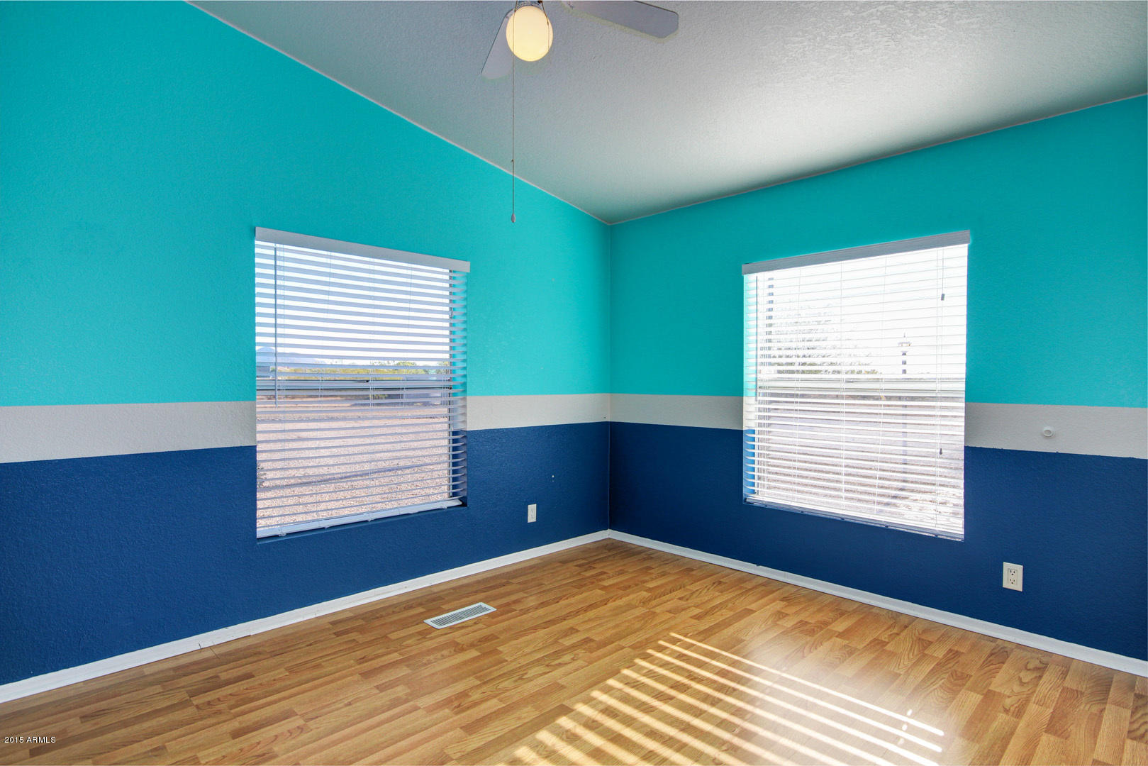 10408 West Hatfield Road Peoria, AZ 85383 - Photo 19 of 28 Guest Room