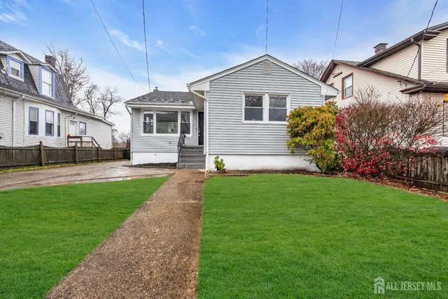 $525,000 | 116 South 8th Avenue, Highland Park, NJ 08904