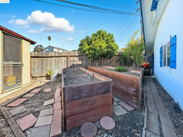 a view of a room with storage and utility
