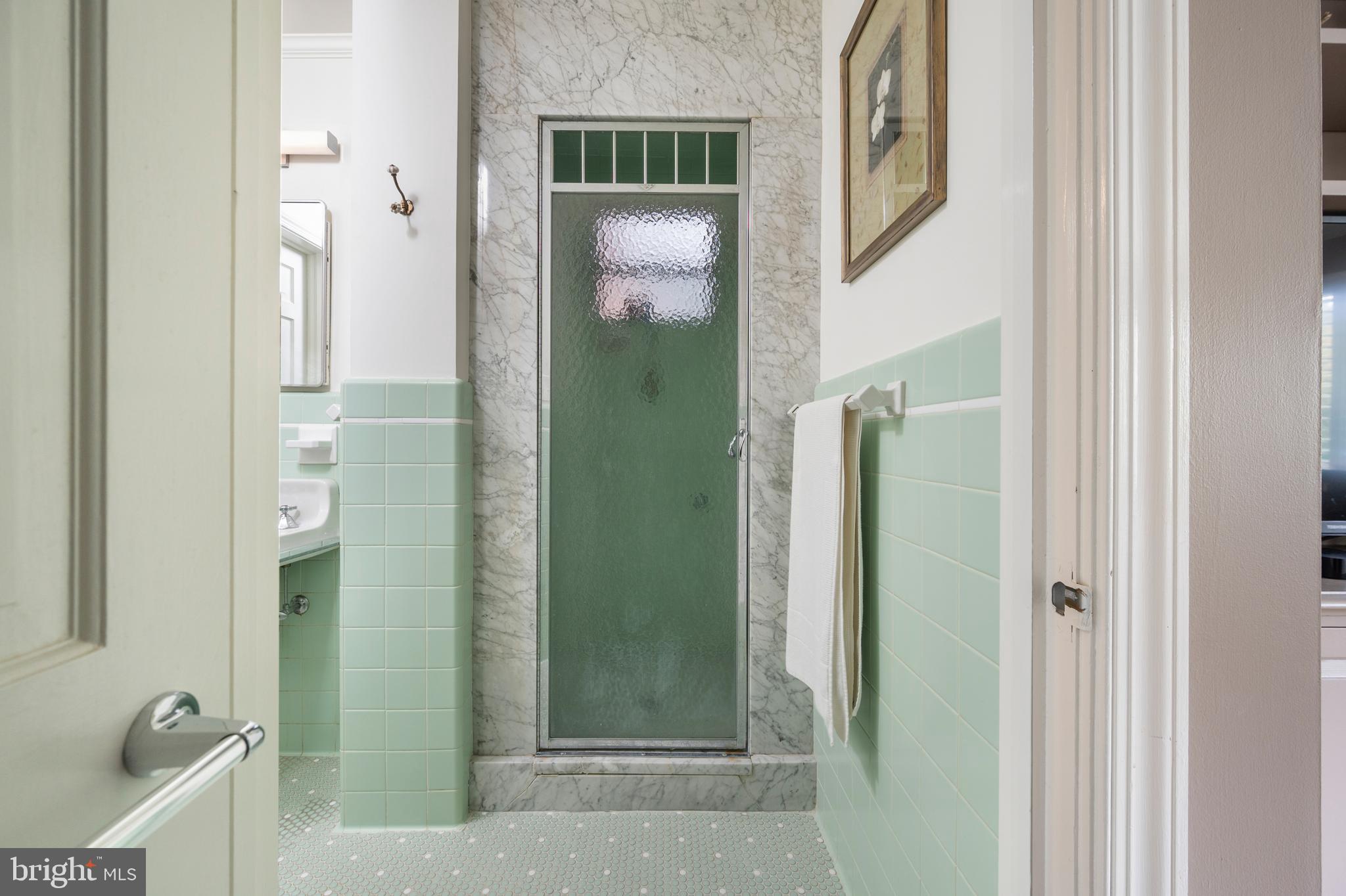 9605 Sutherland Road Silver Spring, MD 20901 - Photo 14 of 35