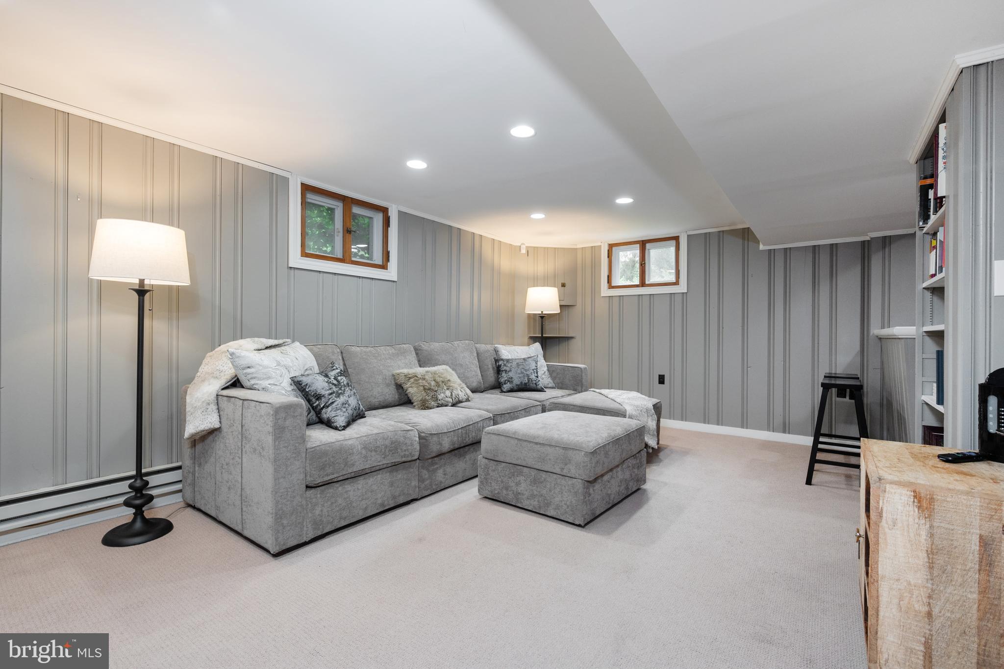 9605 Sutherland Road Silver Spring, MD 20901 - Photo 23 of 35