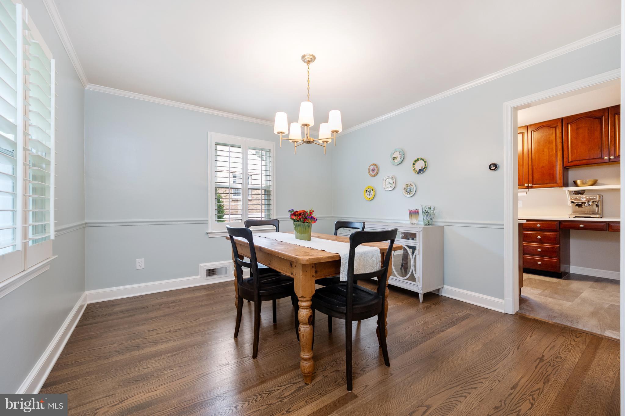 9605 Sutherland Road Silver Spring, MD 20901 - Photo 3 of 35