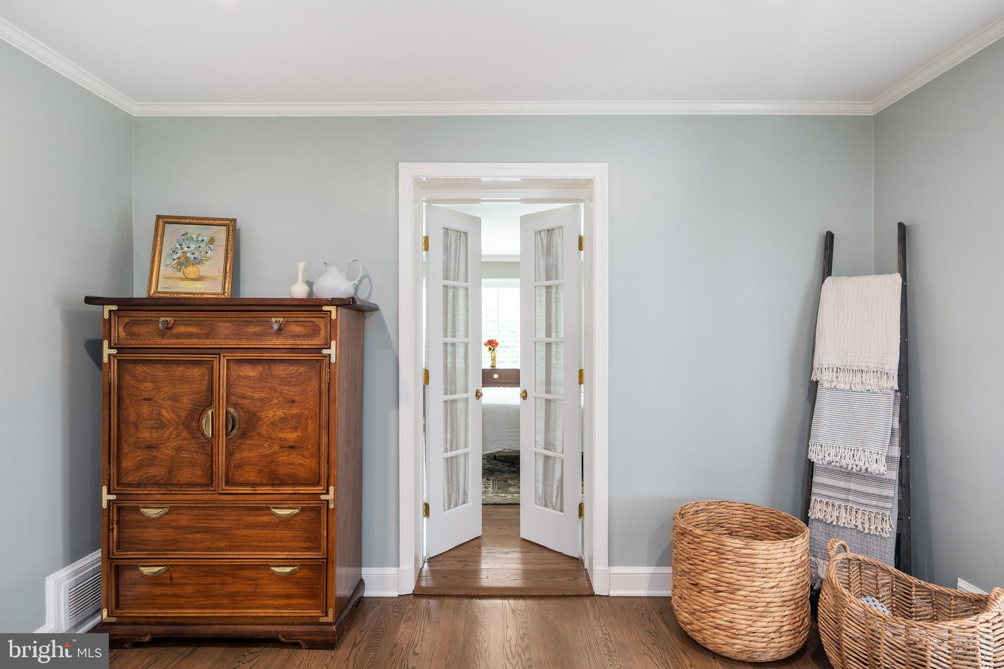 9605 Sutherland Road Silver Spring, MD 20901 - Photo 9 of 35