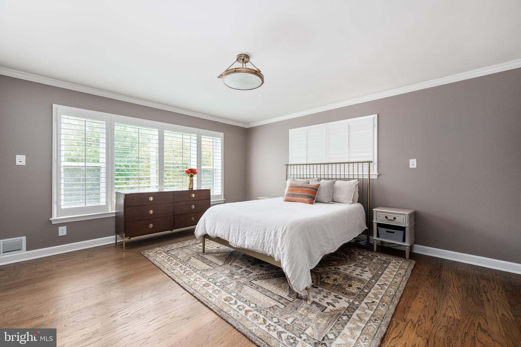 9605 Sutherland Road Silver Spring, MD 20901 - Photo 10 of 35