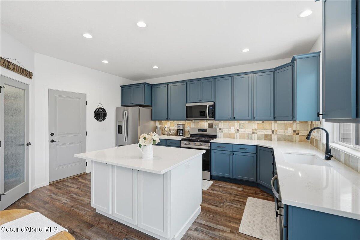 1074 East Allenby Court Post Falls, ID 83854 - Photo 21 of 43 21-Kitchen