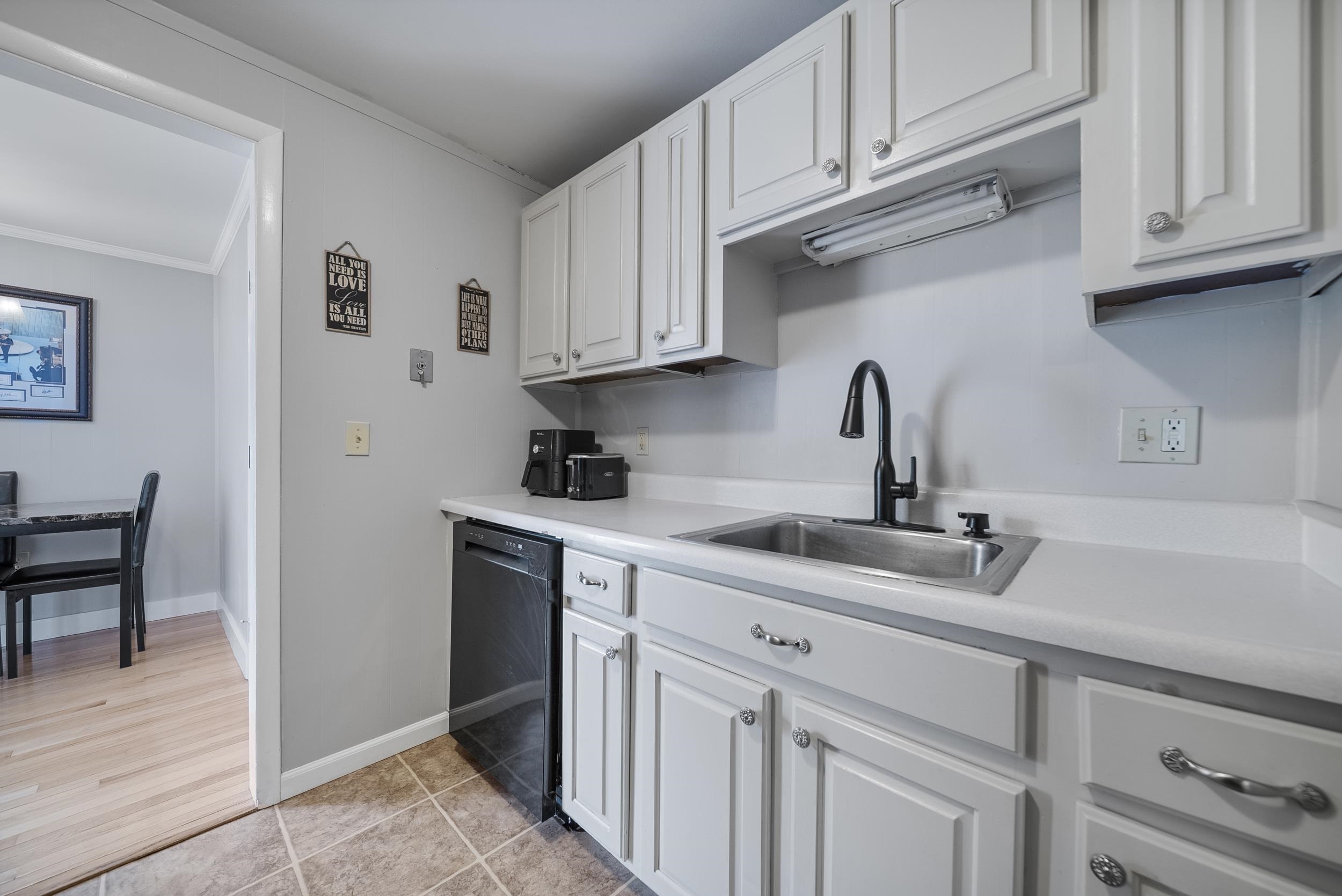 24 Seabury, Unit 24 Hampton, NH 03842 - Photo 12 of 30