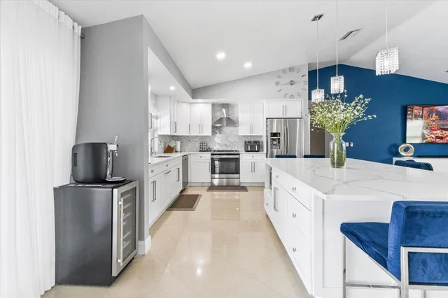 $6,500 | 10082 Harbourtown Court, Boca Raton, FL 33498