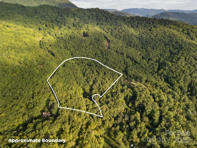 a view of a tennis court