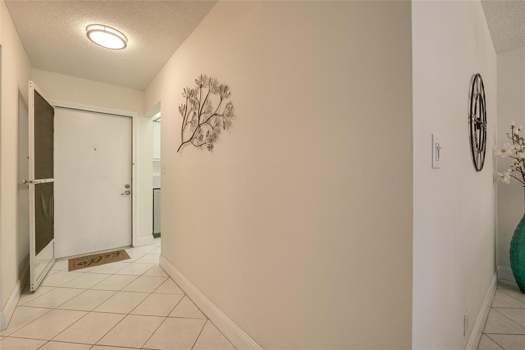 6100 Northwest 44th Street, Unit 307 Lauderhill, FL 33319 - Photo 28 of 54 a view of small space