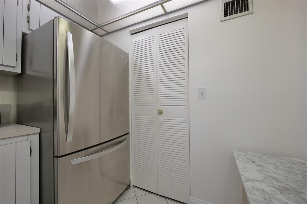 6100 Northwest 44th Street, Unit 307 Lauderhill, FL 33319 - Photo 33 of 54 a bathroom with a shower and a tub